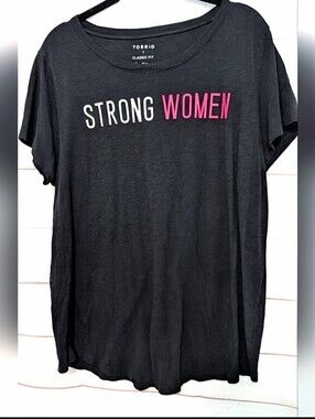 Nwot Torrid Women's Black Graphic Tee - Strong Women Size 1X